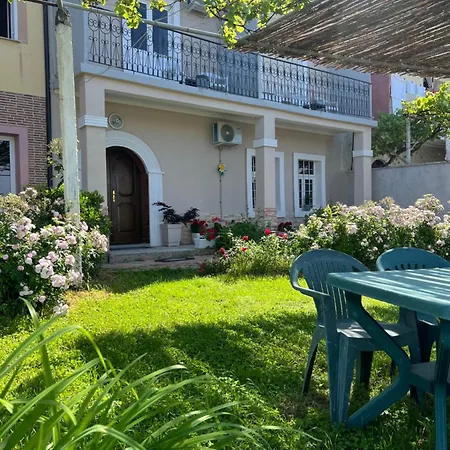 Garden Guni * Krujë