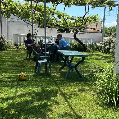 Villa Garden Guni *