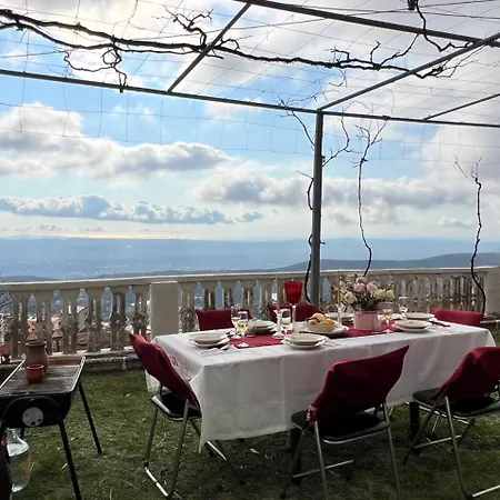 Villa Garden Guni *