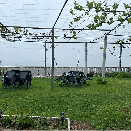 Villa Garden Guni Kruje