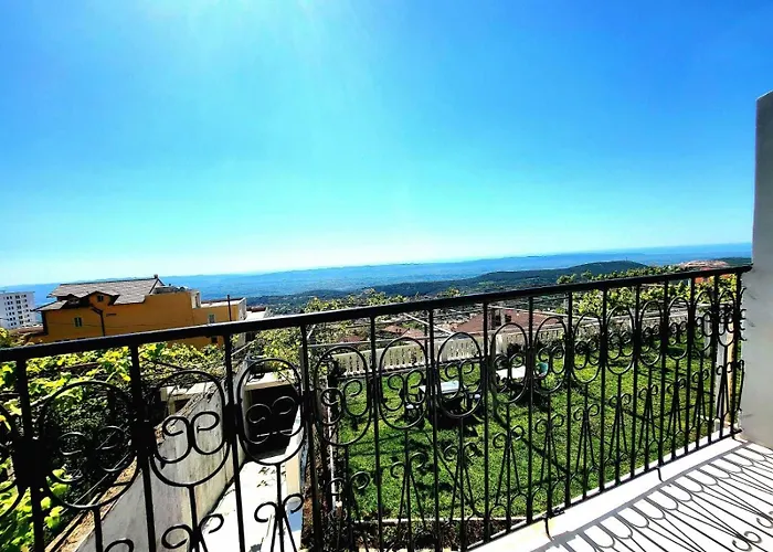Villa Garden Guni Kruje